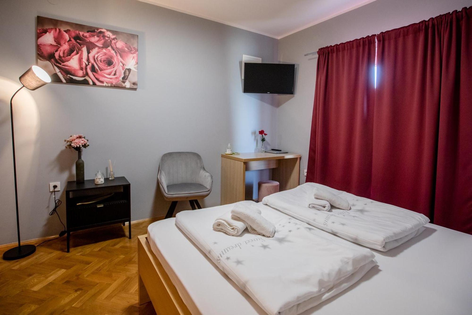 Apartmani Ana & Milo Lopar Værelse billede
